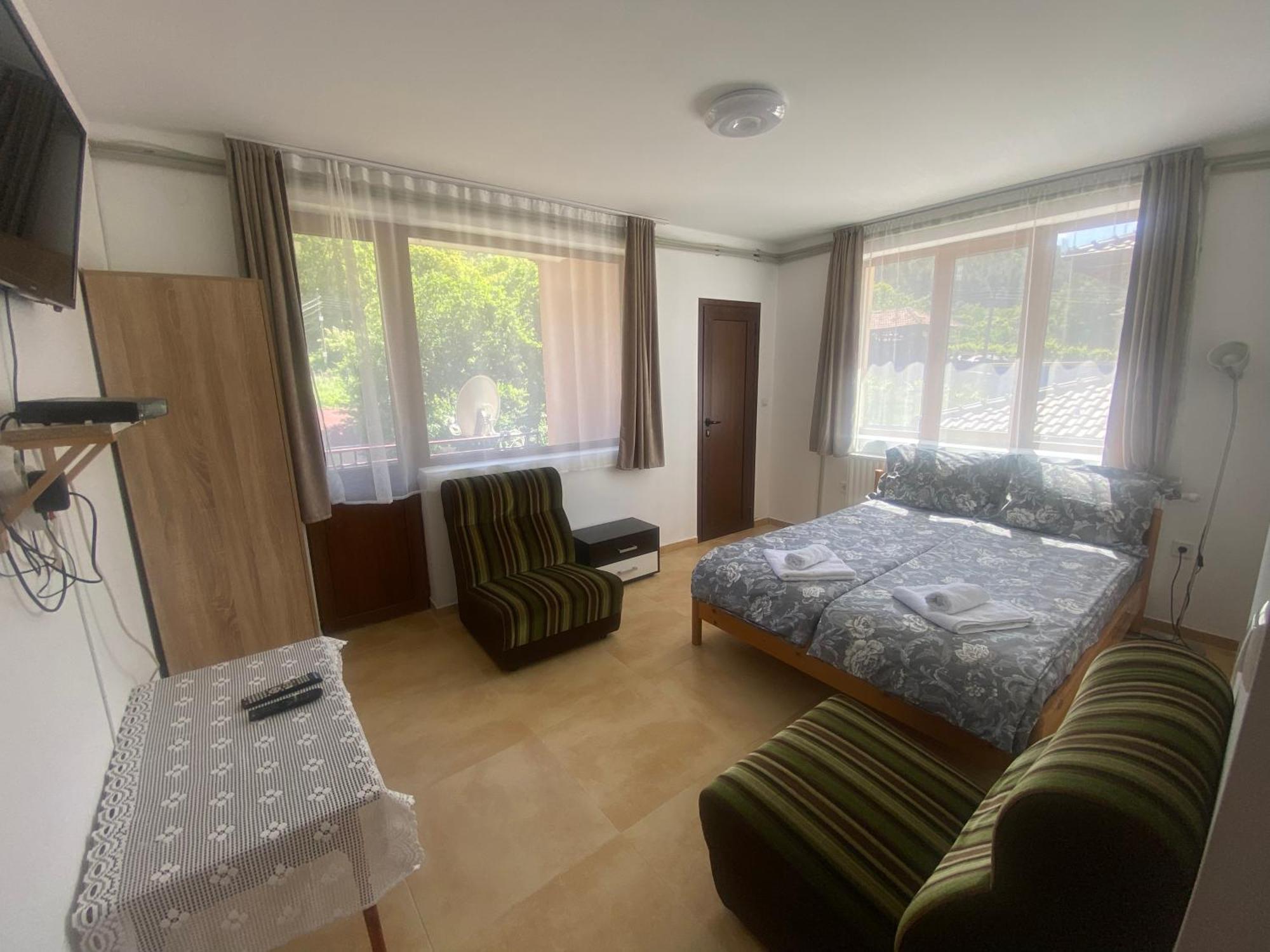 Анелия Hotel Sapareva Banya ภายนอก รูปภาพ